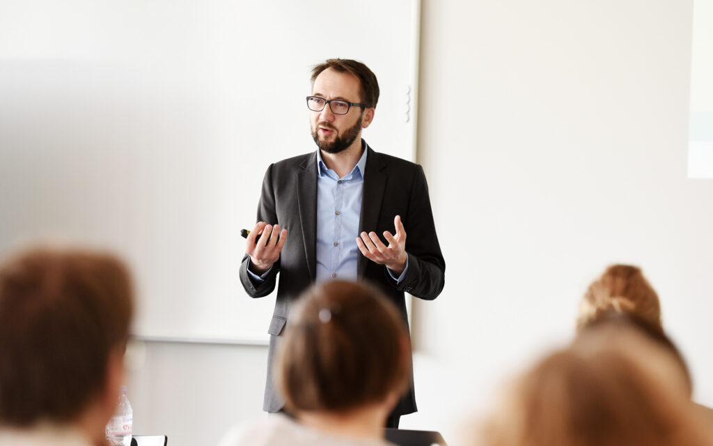 Johann Weichbrodt bei einem Vortrag.